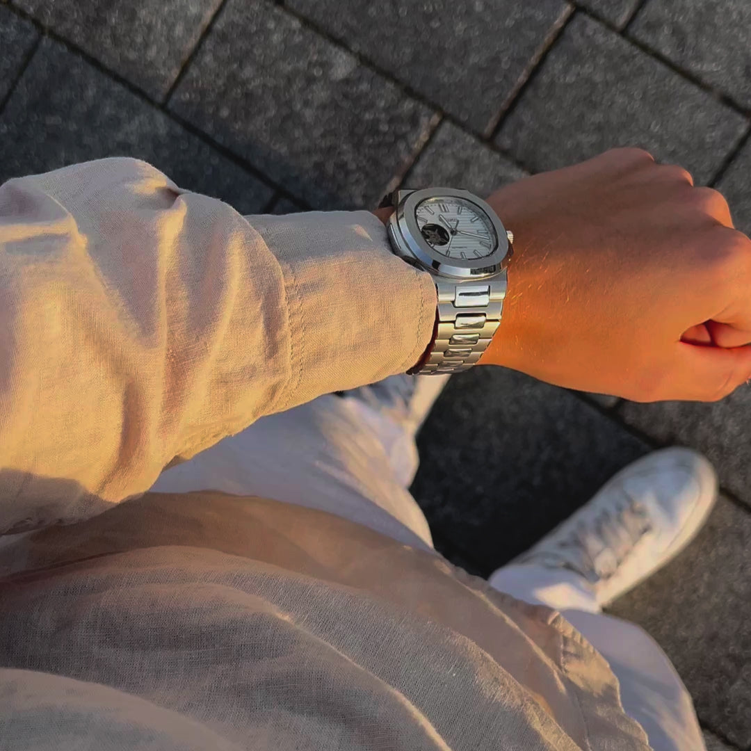 NAUTILUS WHITE OPEN HEART